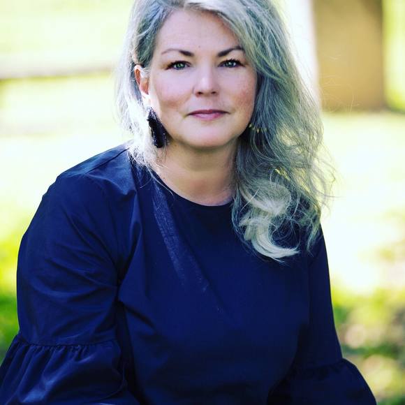 Meet your Posher, Sheila - Picture 1 of 1